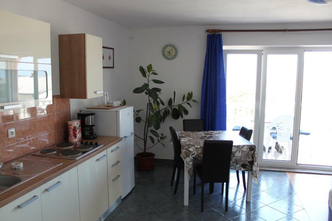 Apartments Ban Novi Vinodolski Luaran gambar